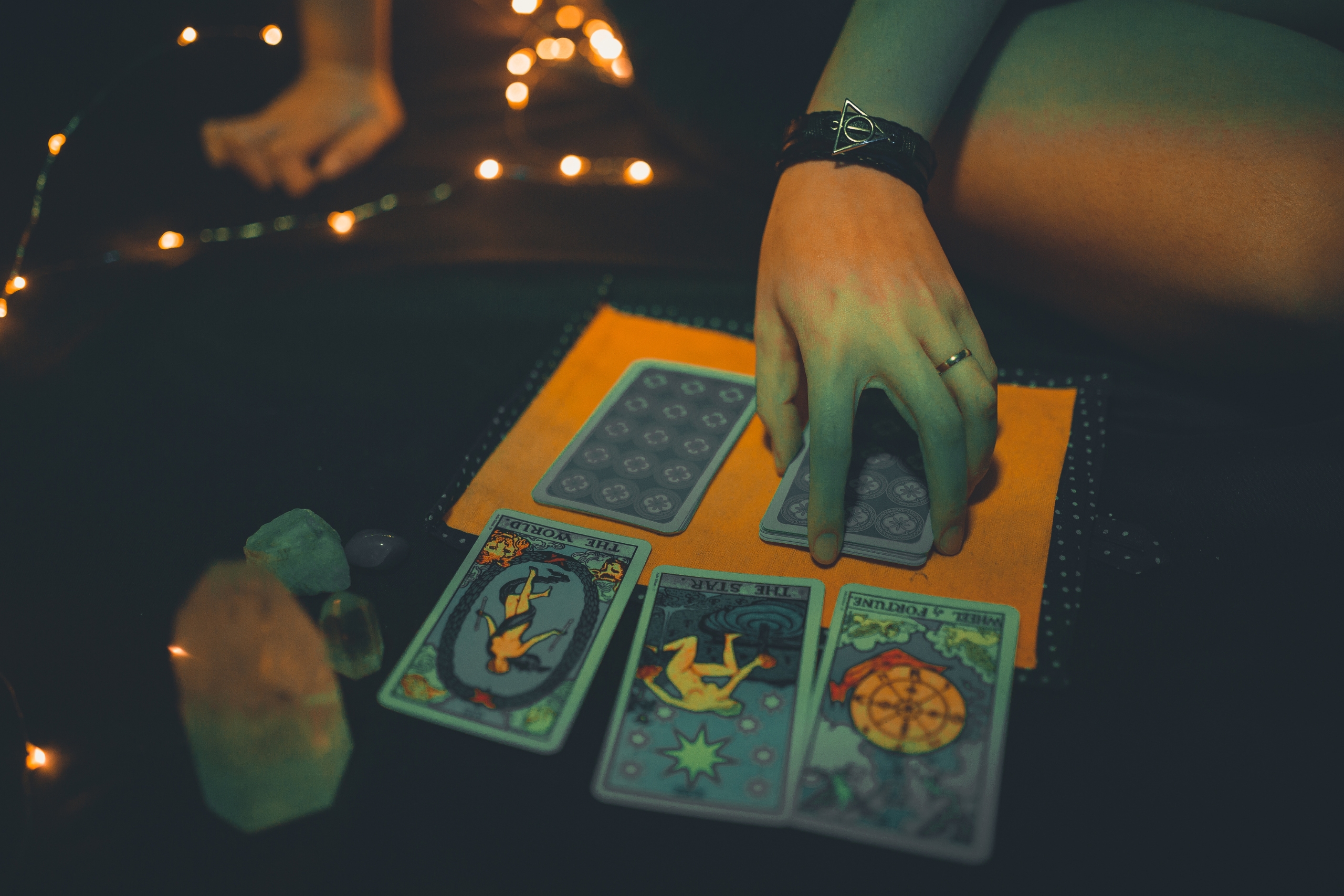 What Questions to Ask in a Psychic Reading